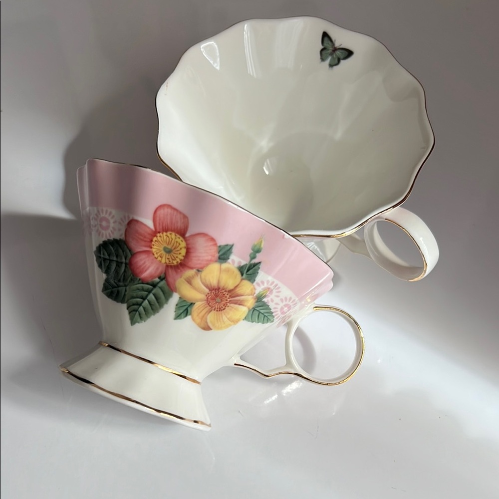 NWOT Floral and Butterfly Teacup Set